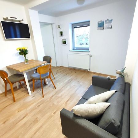 Sweet Stay Roznik Apartment Lubiana Esterno foto