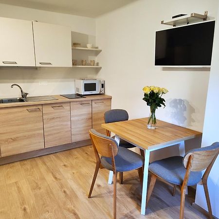 Sweet Stay Roznik Apartment Lubiana Esterno foto