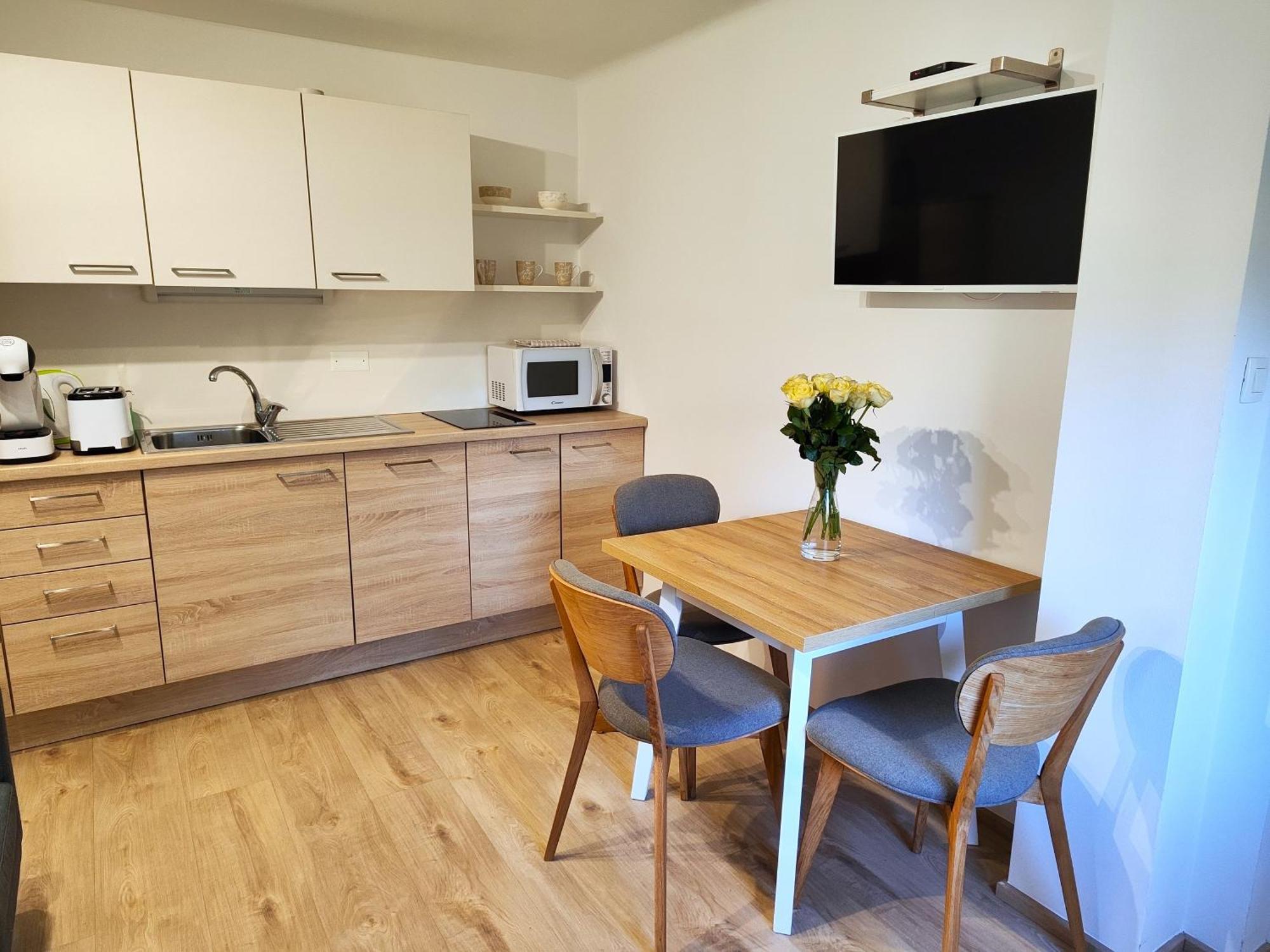 Sweet Stay Roznik Apartment Lubiana Esterno foto