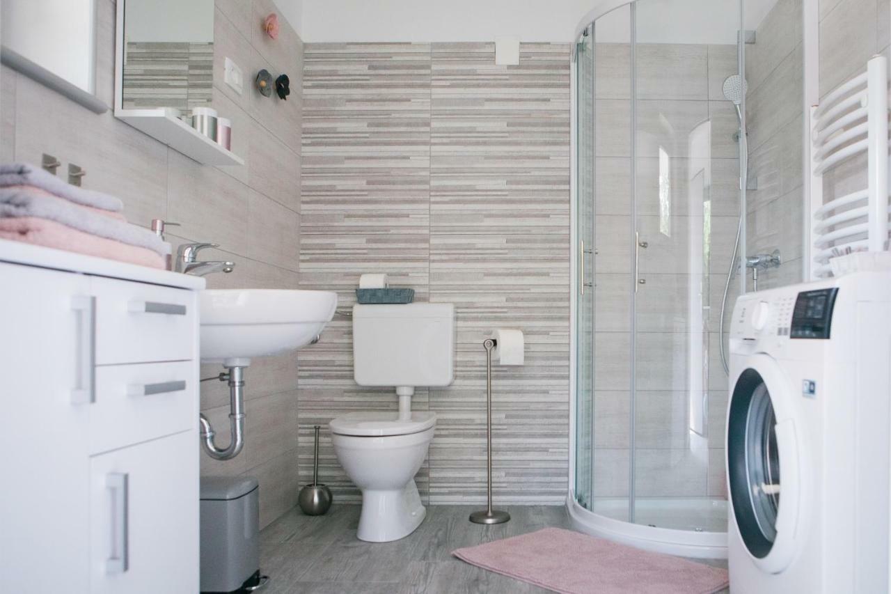 Sweet Stay Roznik Apartment Lubiana Esterno foto