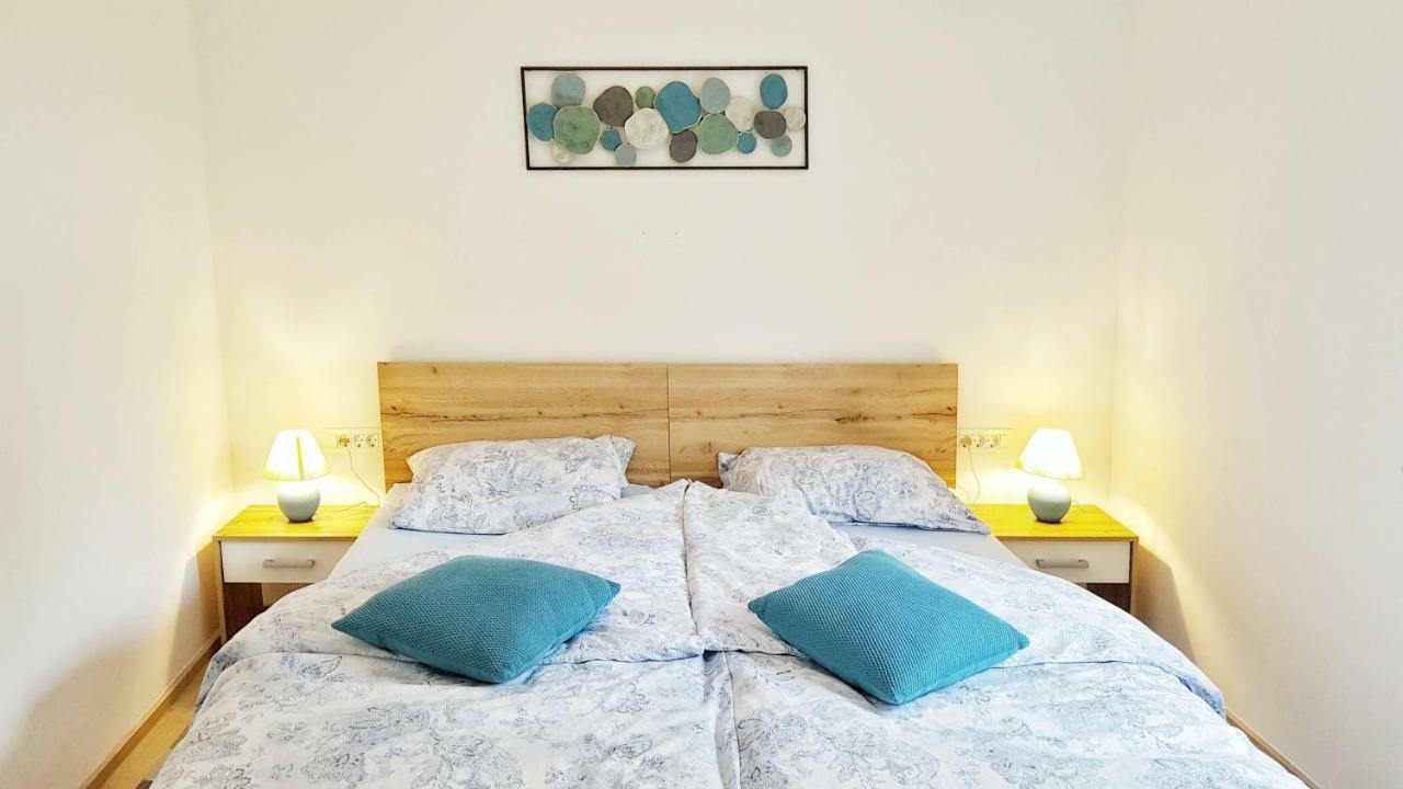 Sweet Stay Roznik Apartment Lubiana Esterno foto